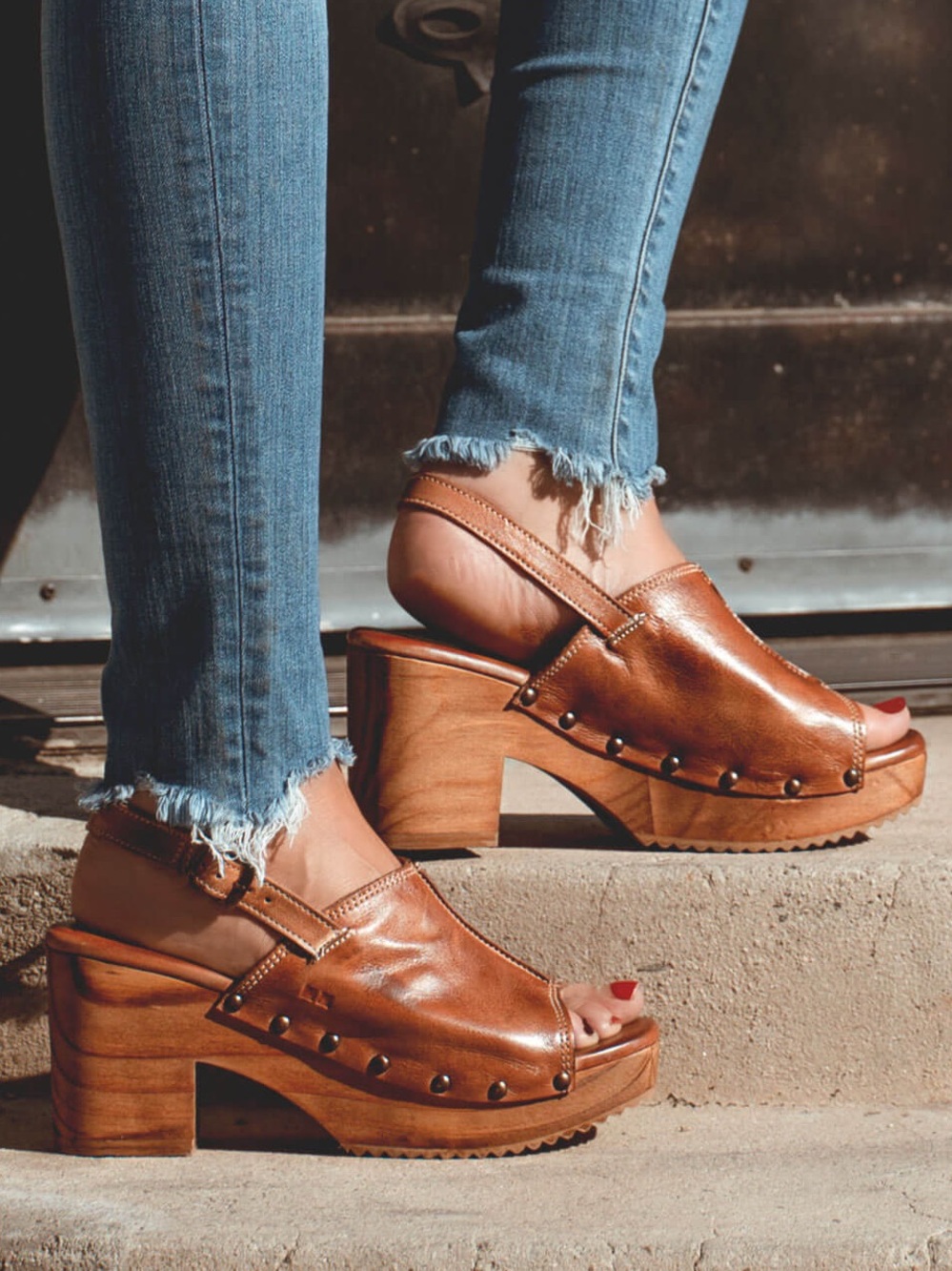 Bed Stu Marie Wood Leather Adjustable Clogs Sz 8 💛🍄